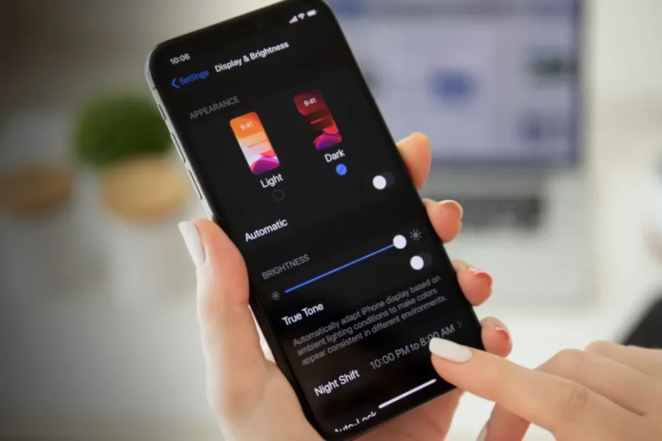 Dark Mode: Does It Really Save Battery or Just Look Cool?